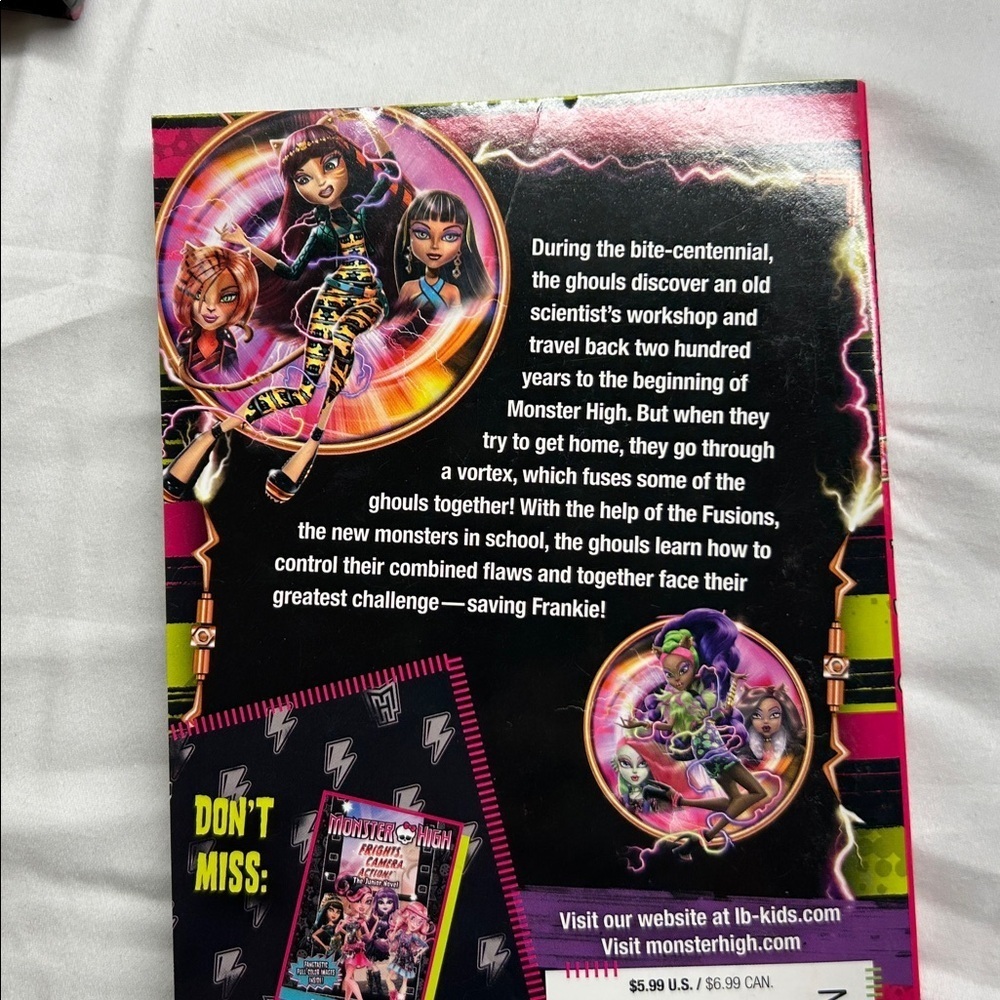 Monster High Book Bundle – 2 Hardcover + 4 Paperback Set collection - Picture 14 of 14